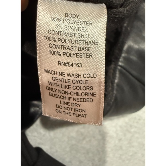 Marc New York Andrew Marc Size XS Black Accordion Faux Leather Detail Skirt - Picture 7 of 13